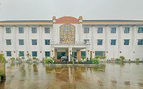 Urbanview Hotel D Calton Sukabumi